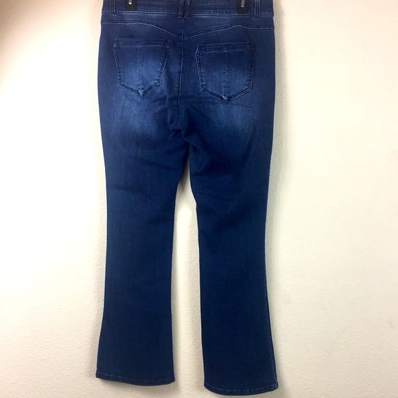 Democracy "Ab"solution Itty Bitty Boot Jeans - Picture 6 of 16